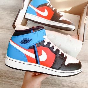 Jordan Air 1 Mid Game Time GS, Black/White-Blue Orbit Youth size (7)